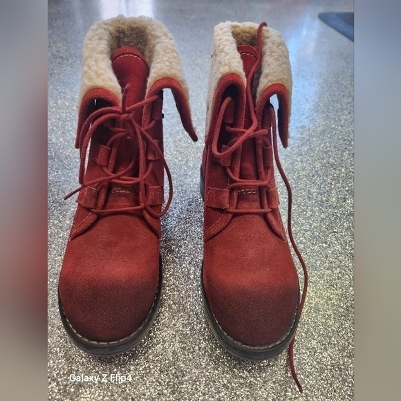 Women's ronsports  suede red winter bootie - Picture 2 of 7